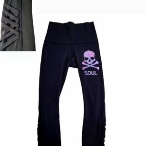 Lululemon Leggings Skull Cropped Laced Womens Size 4 Black Pink